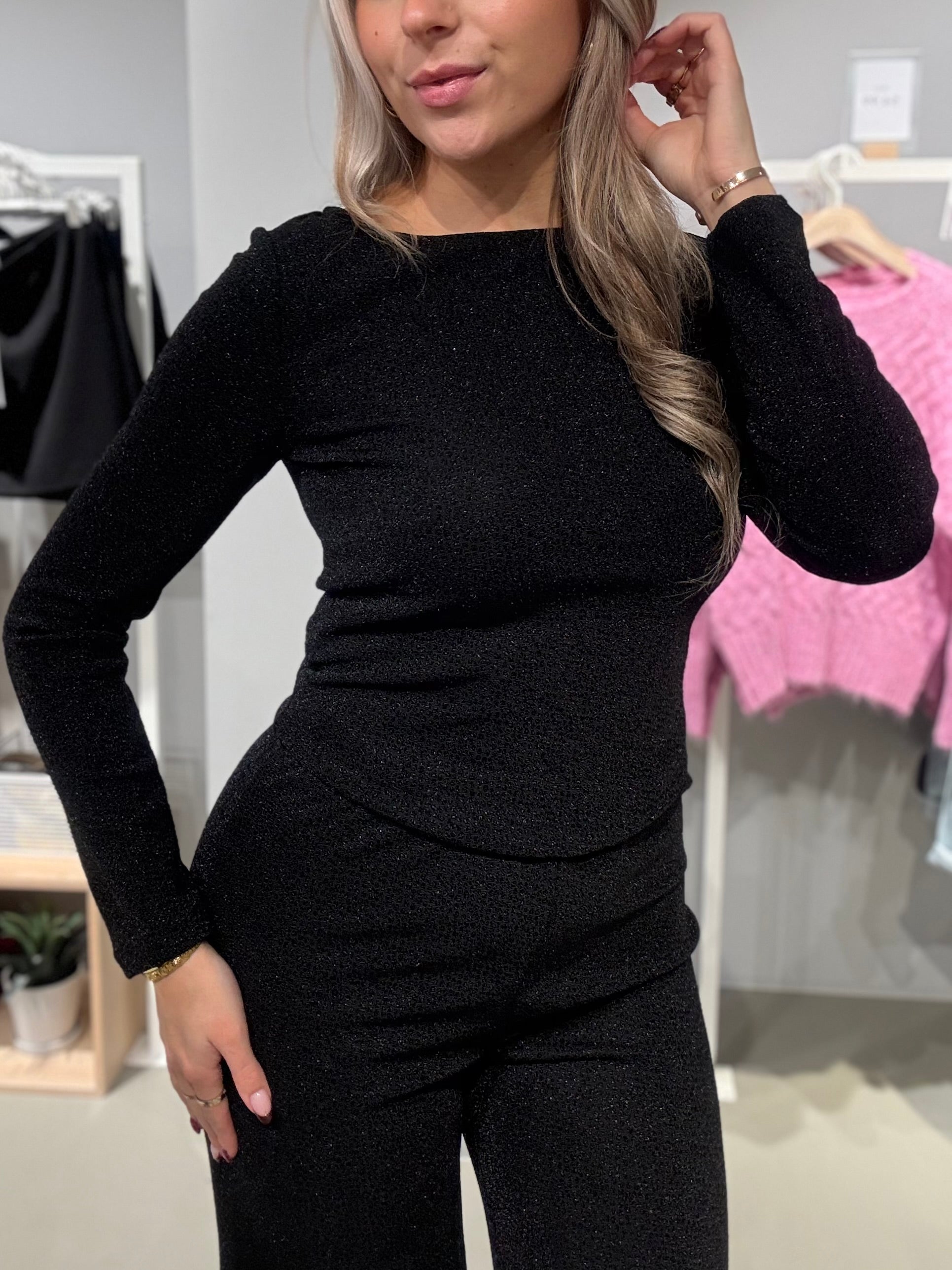 PCJINA Top - Black